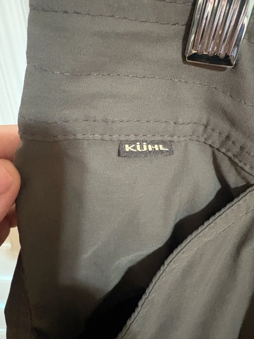 Kuhl Men's Olive Green Men's Hiking Cargo Shorts - Picture 3 of 6